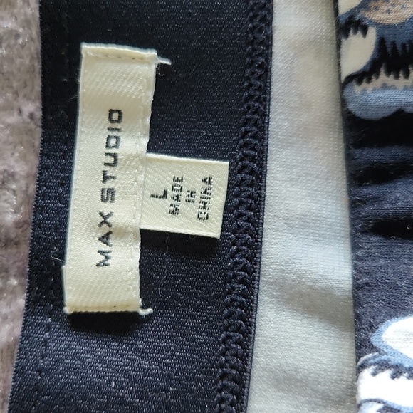 Max Studio women's size M-L floral skirt - Picture 3 of 5